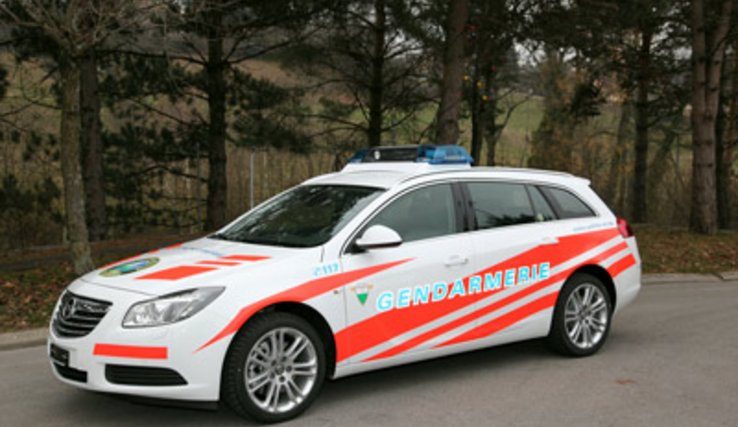 Photo d'une voiture de la Gendarmerie