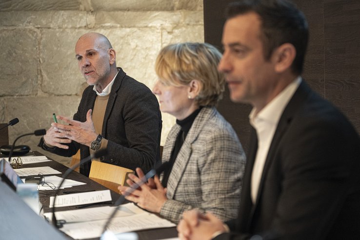 Etat de Vaud photo des 3 intervenants de la conférence de presse