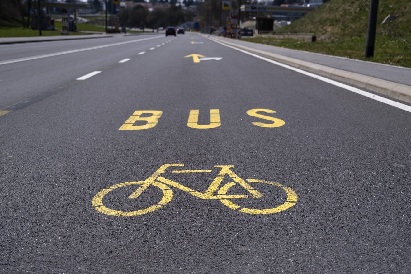 © Marc-André Marmillod / Création de piste-mixtes bus-cycle