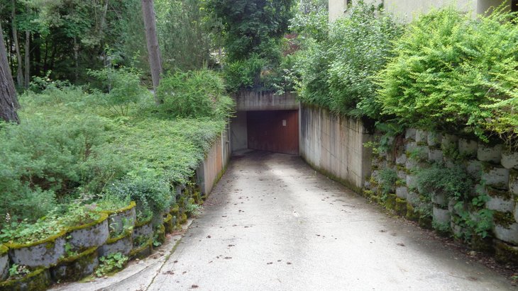 Entrée garage souterrain