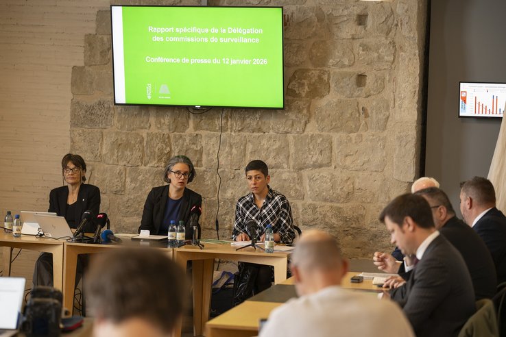 GRAND CONSEIL VAUD Présentation de la commission de surveillance